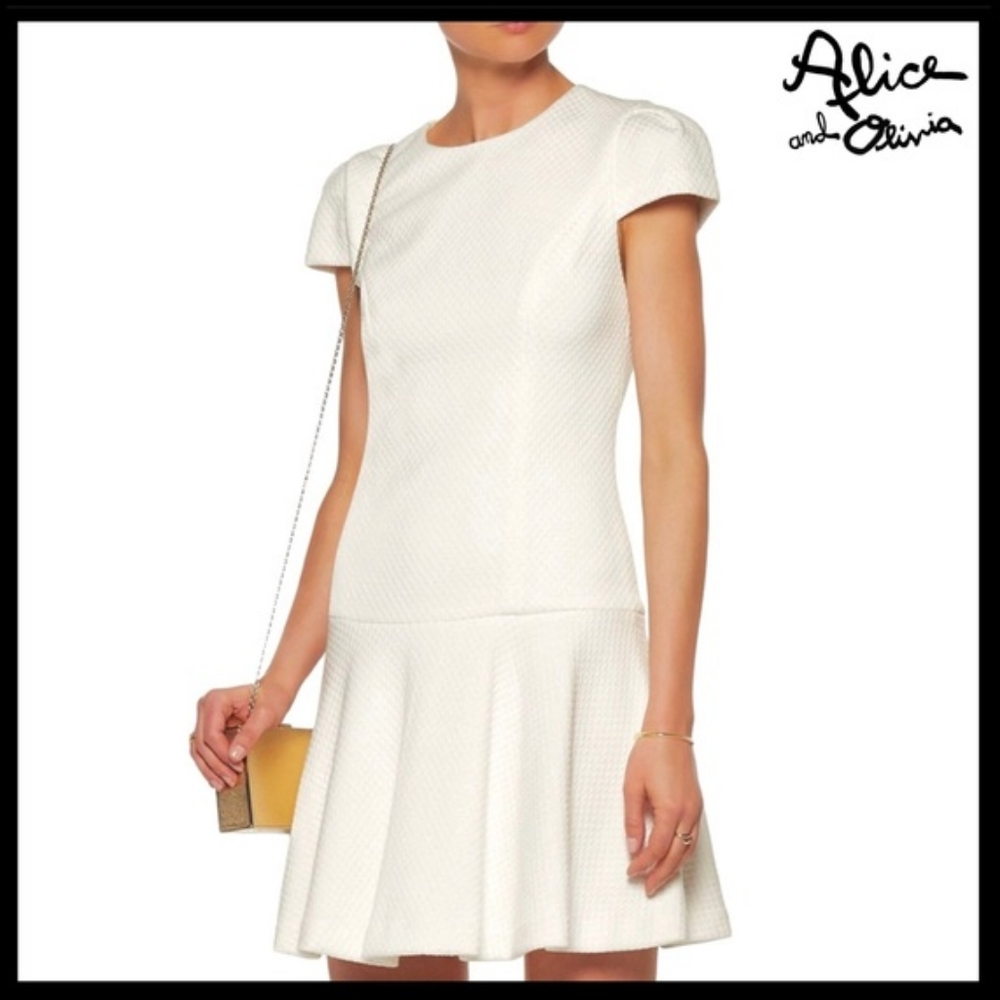 Alice and Olivia Short Sleeve White Quilted Mini Dress